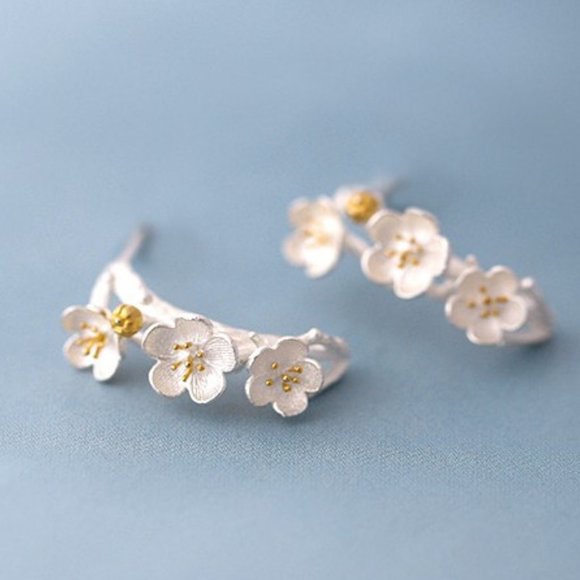 NEW 925 Sterling Silver Two Tone Flower Earrings A - Picture 3 of 9